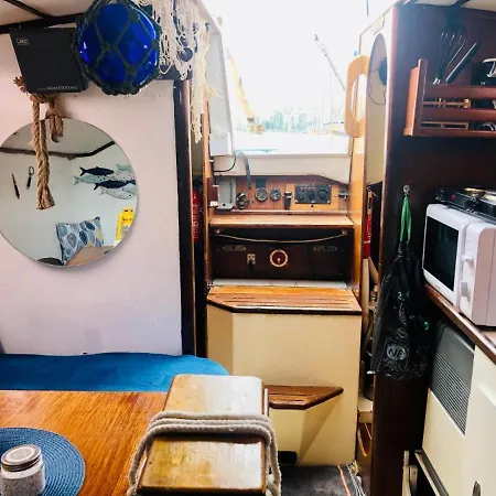 Bateau-hôtel Bateau Voilier La Rochelle *