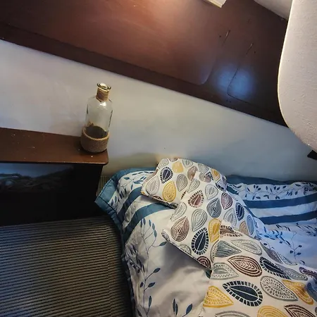 Hotel na wodzie Bateau Voilier