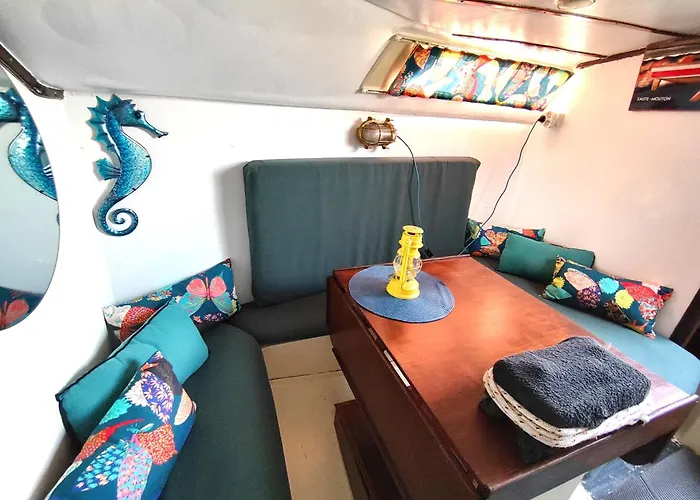 Hotel en barco Bateau Voilier *