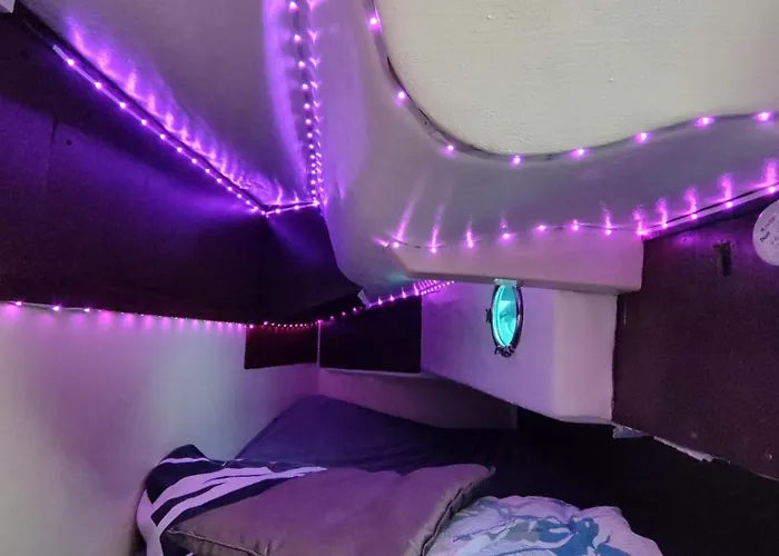 Bateau Voilier Hotel en barco